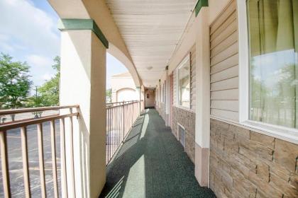 Hotel O Daylight Inn Elkhart I-90 IN - image 9