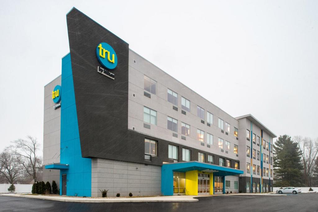 Tru By Hilton Elkhart In - main image