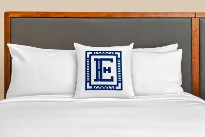 Hotel Elkhart Tapestry Collection By Hilton - image 2