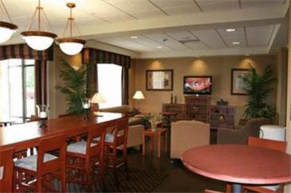 Hampton Inn Elkhorn Lake Geneva Area - image 4