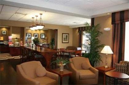 Hampton Inn Elkhorn Lake Geneva Area - image 5