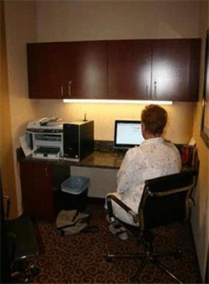 Hampton Inn Elkhorn Lake Geneva Area - image 9