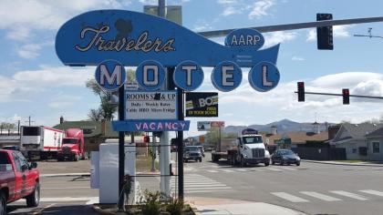 travelers motel Elko