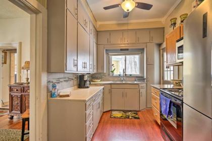 Spacious Victorian Home quarter Mi to Holiday Valley! - image 8
