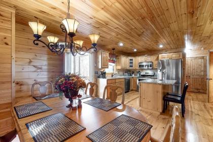 Bearfoot Lodge - image 14