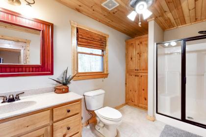 Bearfoot Lodge - image 16