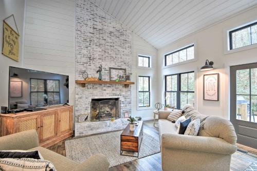 Mountaintown Creek Escape with Fire Pit and Luxe Deck - image 2