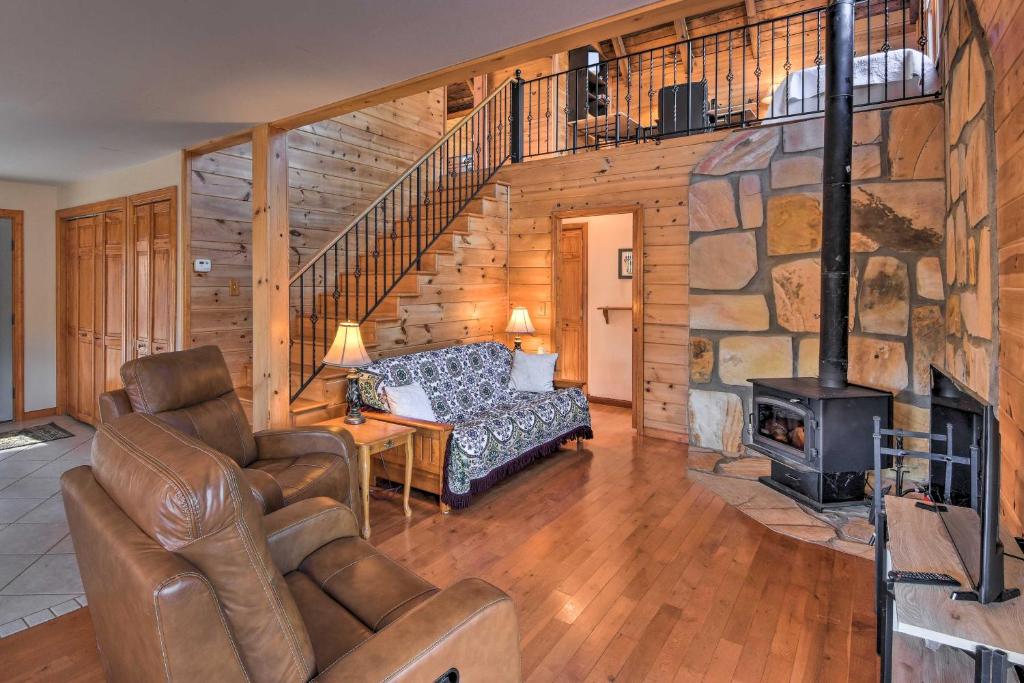 Twin Pines Hill House - Fire Pit and Mtn View - image 5