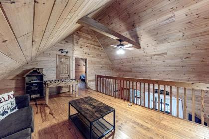 Woodglen Hideaway - image 18
