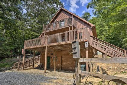 Ellijay Resort Cabin with Fire Pit and Hot Tub! - image 8