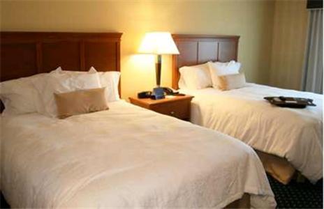 Hampton Inn Ellsworth - image 4
