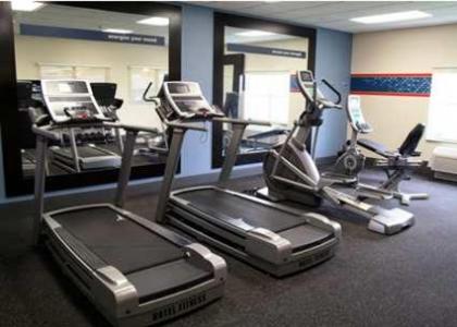 Hampton Inn Ellsworth - image 7
