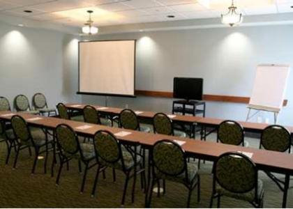 Hampton Inn Ellsworth - image 8