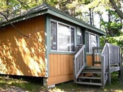 Patten Pond Camping Resort Lakefront Cottage 11