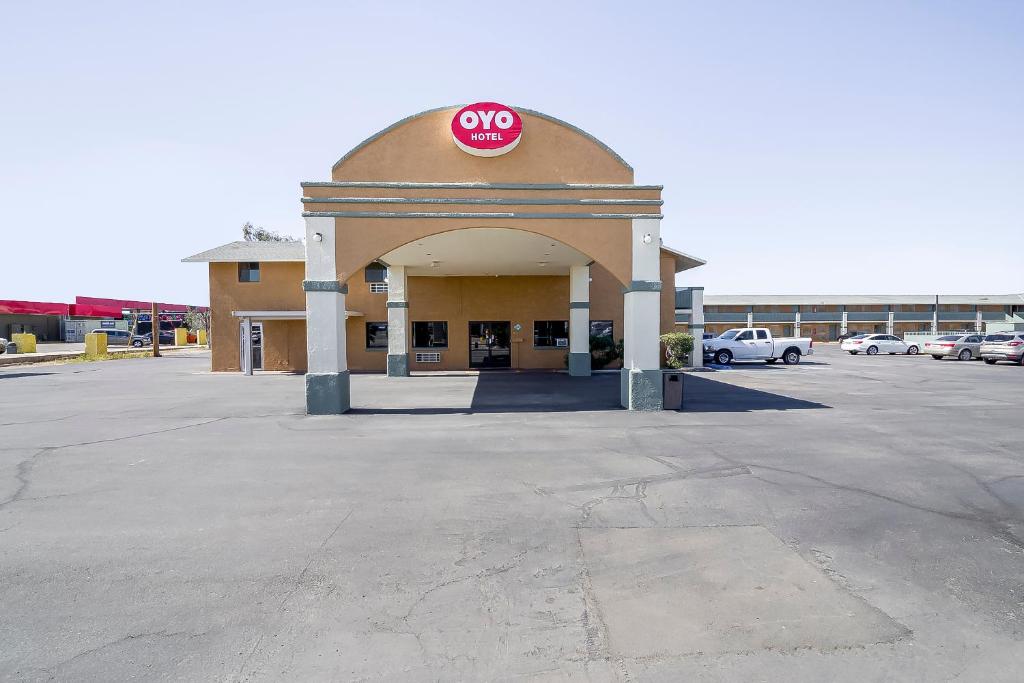 OYO Hotel Eloy Casa Grande near I-10 - main image