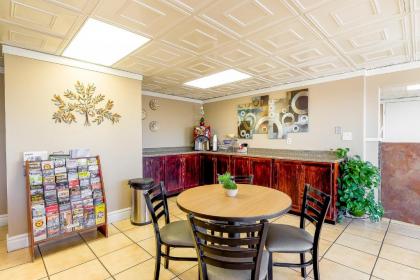 OYO Hotel Eloy Casa Grande near I-10 - image 6