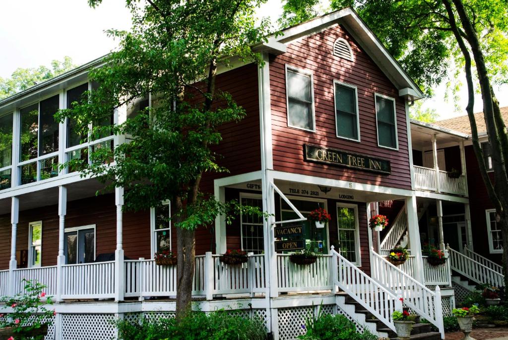 Green Tree Inn - main image