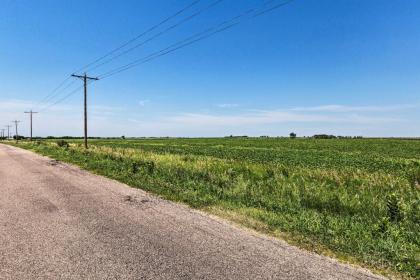 Elwood Townhome with Patio 7 Mi to Johnson Lake - image 13