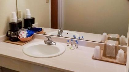 Magnuson Hotel Ely - image 13