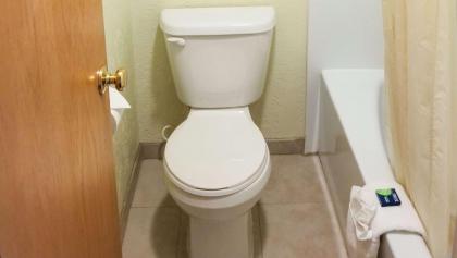 Magnuson Hotel Ely - image 14