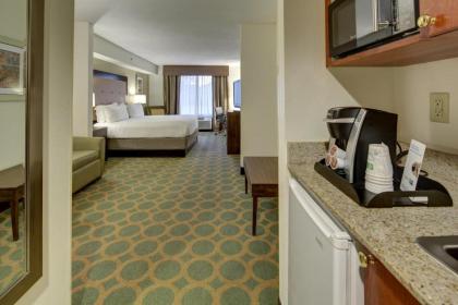 Holiday Inn Express Hotel & Suites Emporia an IHG Hotel - image 12