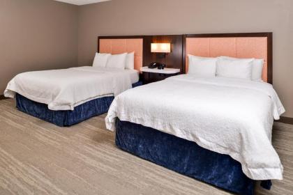Hampton Inn Emporia - image 9