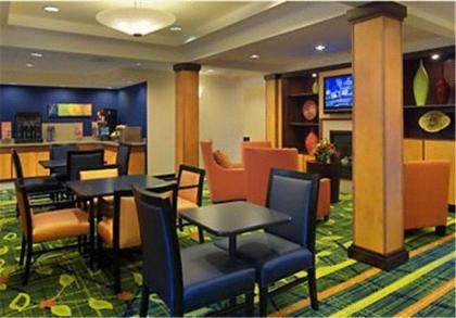 Fairfield Inn and Suites by Marriott Emporia I-95 - image 4