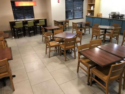 Country Inn & Suites by Radisson Emporia VA - image 13