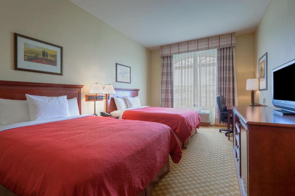 Country Inn & Suites by Radisson Emporia VA - image 7