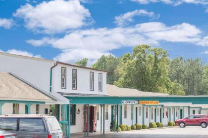 Knights Inn Emporia - image 12