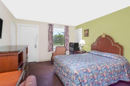 Knights Inn Emporia - image 5