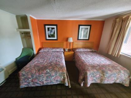 Relax Inn - image 6