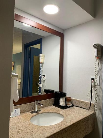 Best Western Emporia - image 6