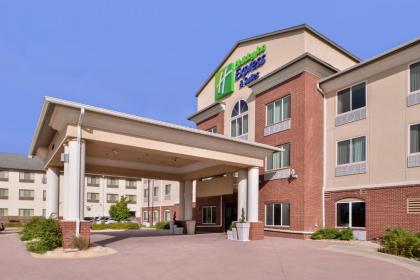 Holiday Inn Express & Suites Emporia Northwest an IHG Hotel - image 1