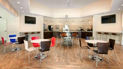 Best Western Encinitas Inn & Suites at Moonlight Beach - image 13