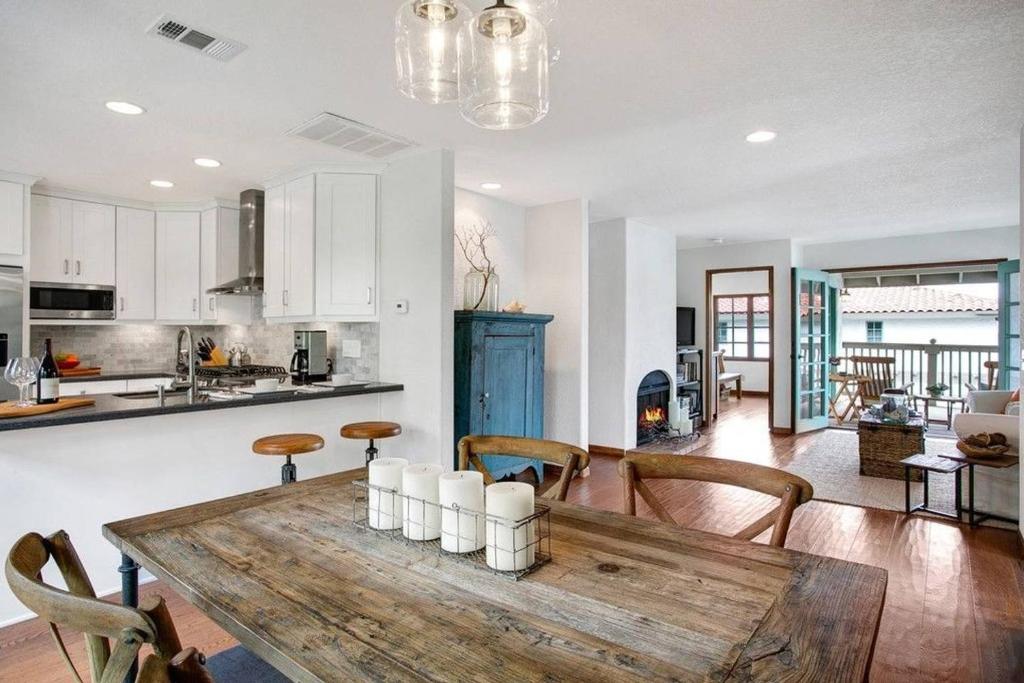 $3999 SALE! 1 BED/1 BATH NEAR BEACH TRAIN & SHOPS - main image