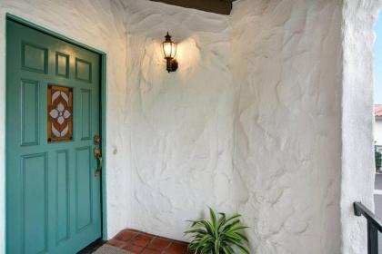 $3999 SALE! 1 BED/1 BATH NEAR BEACH TRAIN & SHOPS - image 12