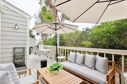 Dream Home - Steps to Beach Pools Shops & Dining - image 7