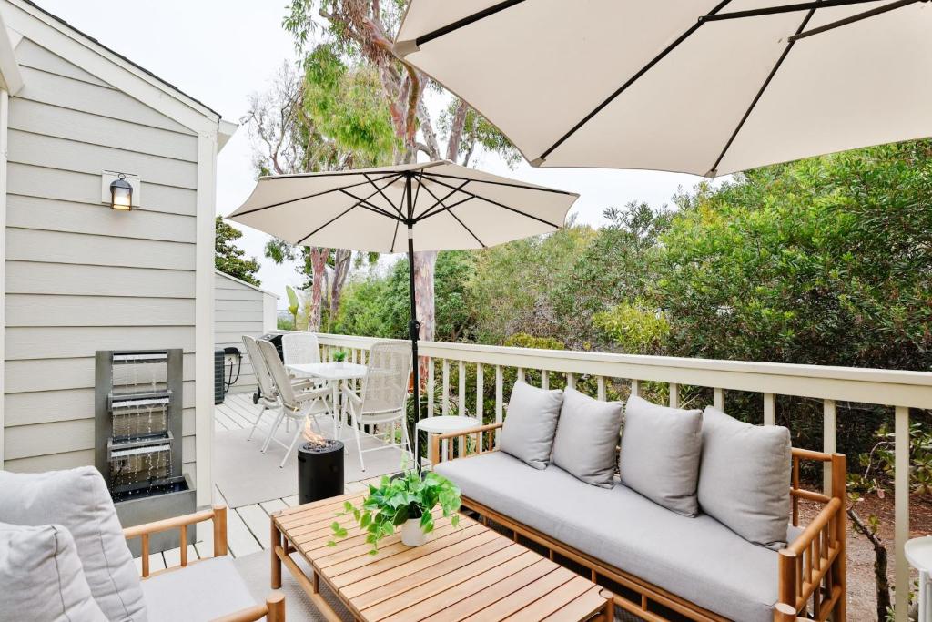 Dream Home - Steps to Beach Pools Shops & Dining - image 7