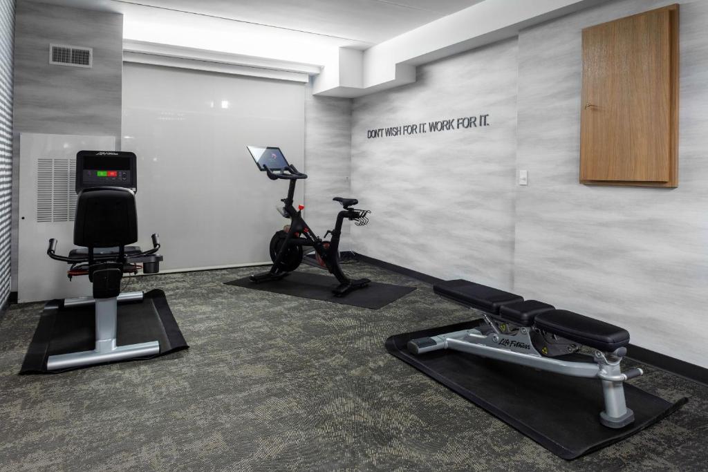 Fairfield Inn & Suites Springfield Enfield - image 6