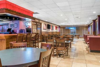 Clarion Inn Dayton Airport - image 12