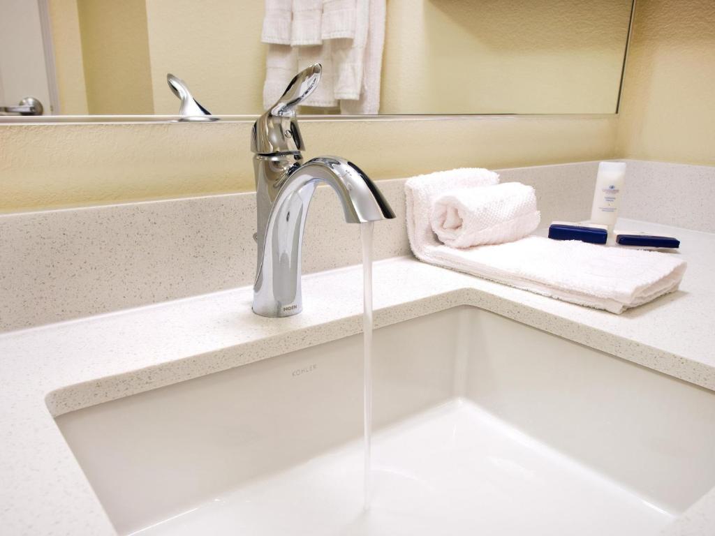 Candlewood Suites Enid an IHG Hotel - image 3