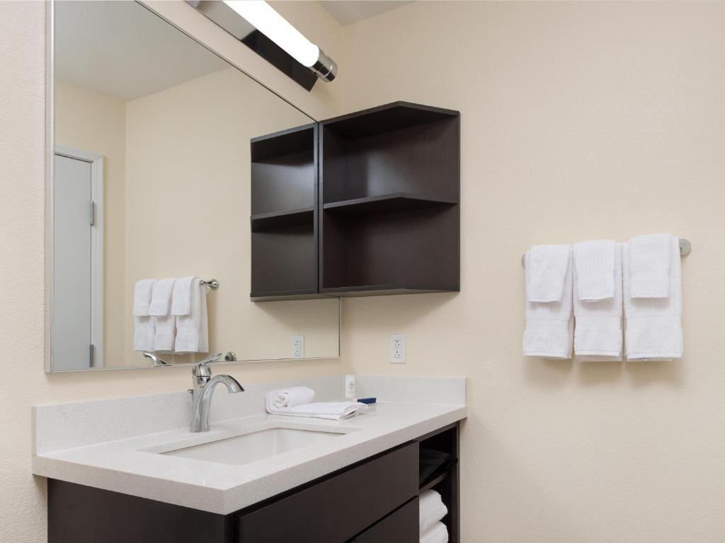 Candlewood Suites Enid an IHG Hotel - image 4