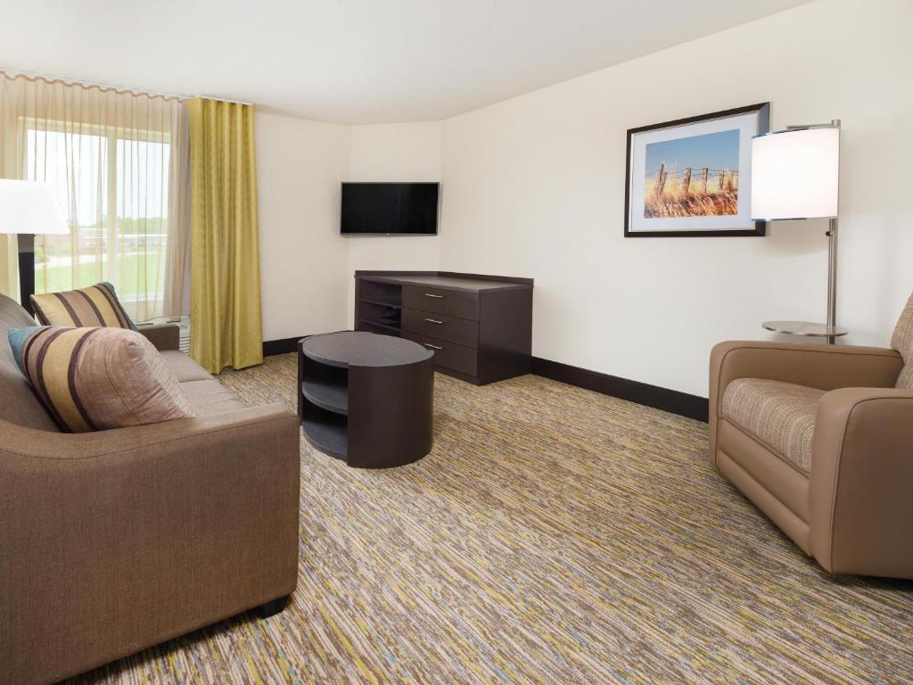 Candlewood Suites Enid an IHG Hotel - image 7