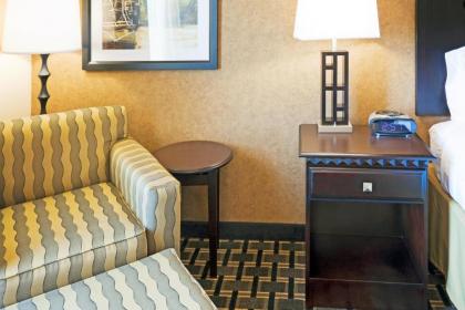 Holiday Inn Express Hotel & Suites Ennis an IHG Hotel - image 11