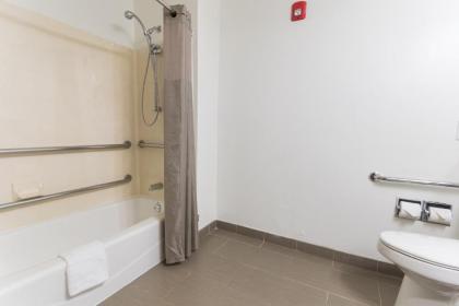 Motel 6-Ennis TX - image 3