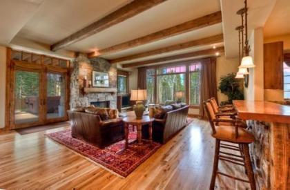 Cowboy Heaven Suites Unit 2B