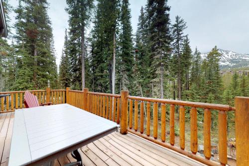 Beehive Lodge - image 4