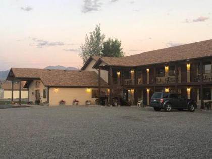 Red Bear Inn Ennis Montana