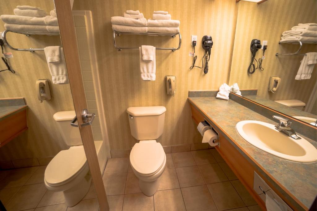 Eagle's View Inn & Suites - image 4